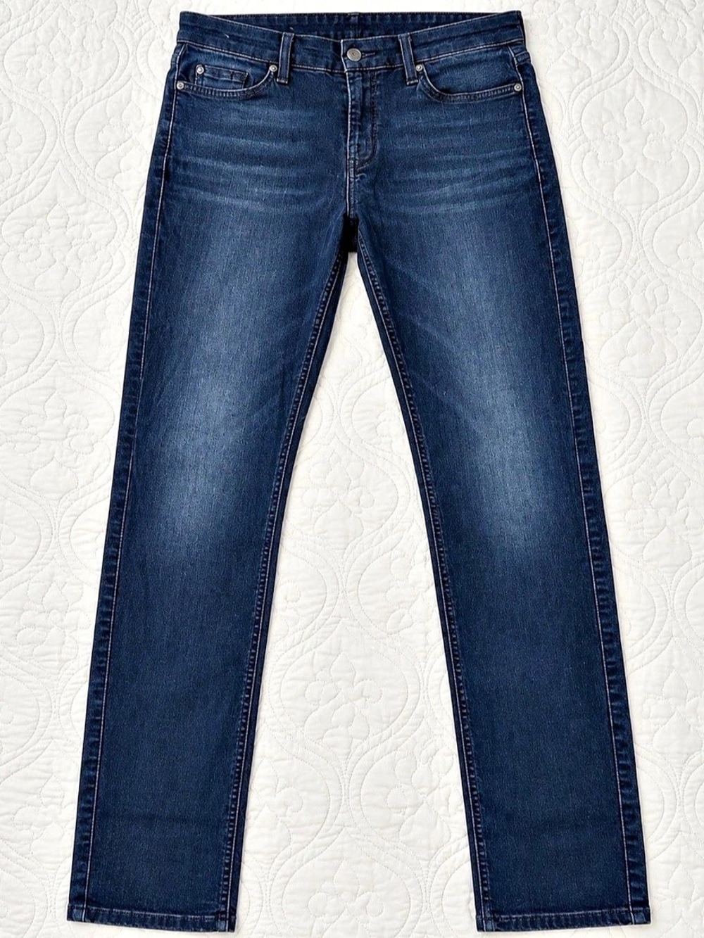 7 For All Mankind Straight Leg Jeans in Blue Waist 30 Like New